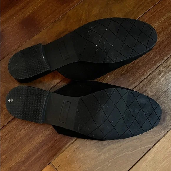 UNIONBAY Women's Black Suede Loafers - Picture 3 of 4